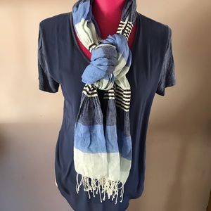 Fraas Scarf